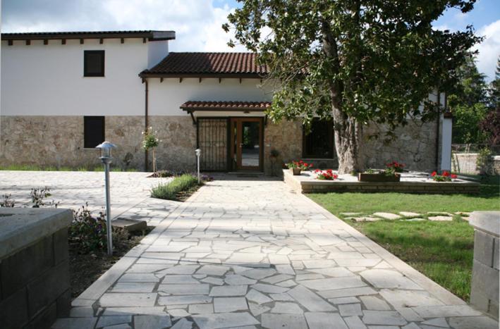 Nostra Signora Del Lago Ronciglione  Exterior foto